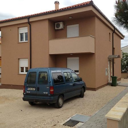 Apartment Matic Врси Екстериор снимка
