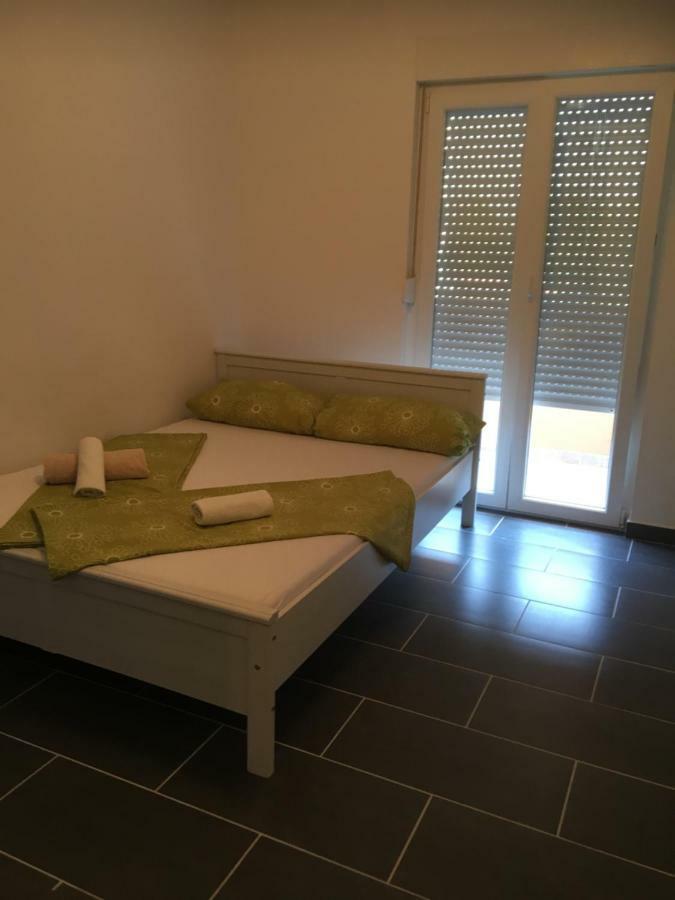 Apartment Matic Врси Екстериор снимка